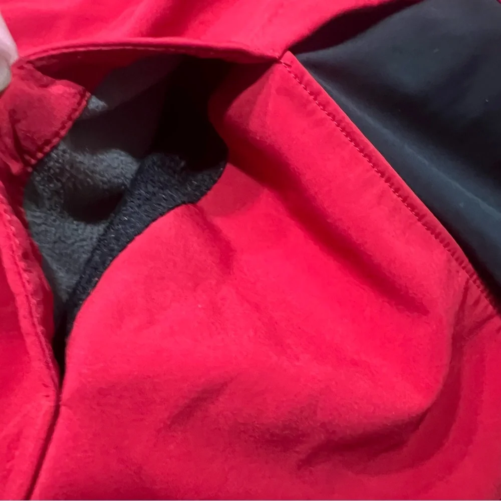 Lole Full zip jacket size small red black pink full zip Thumbholes